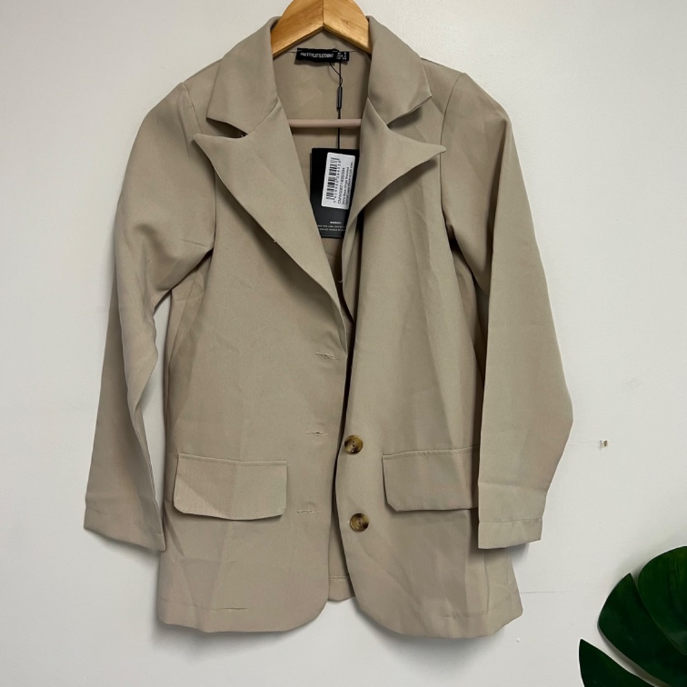 Pretty Little Thing Blazer - Picture 4 of 5